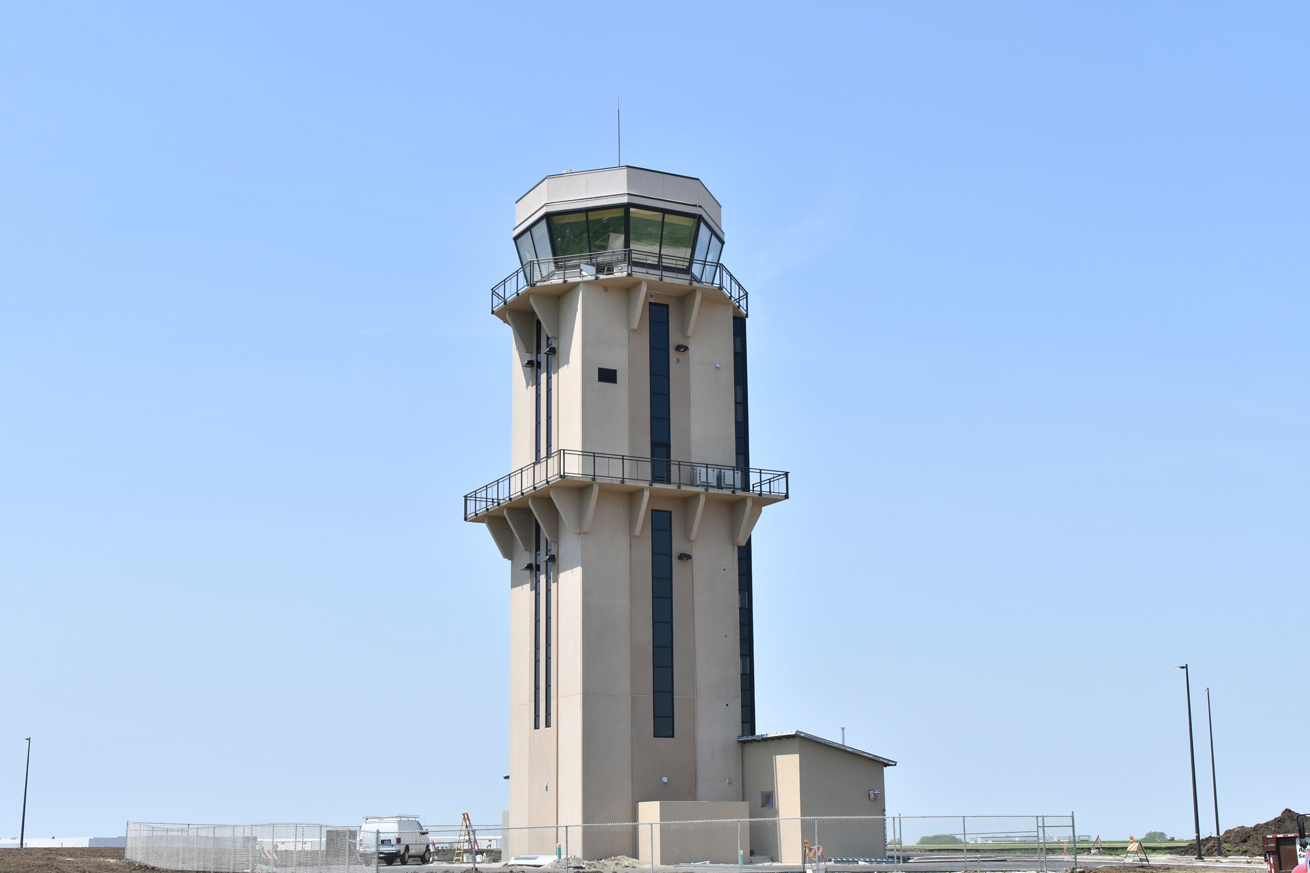 2022-05-13 Air Traffic Control Tower (3)